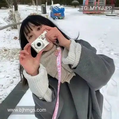 侯跃雯